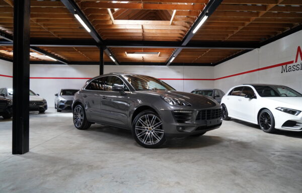 Porsche Macan S