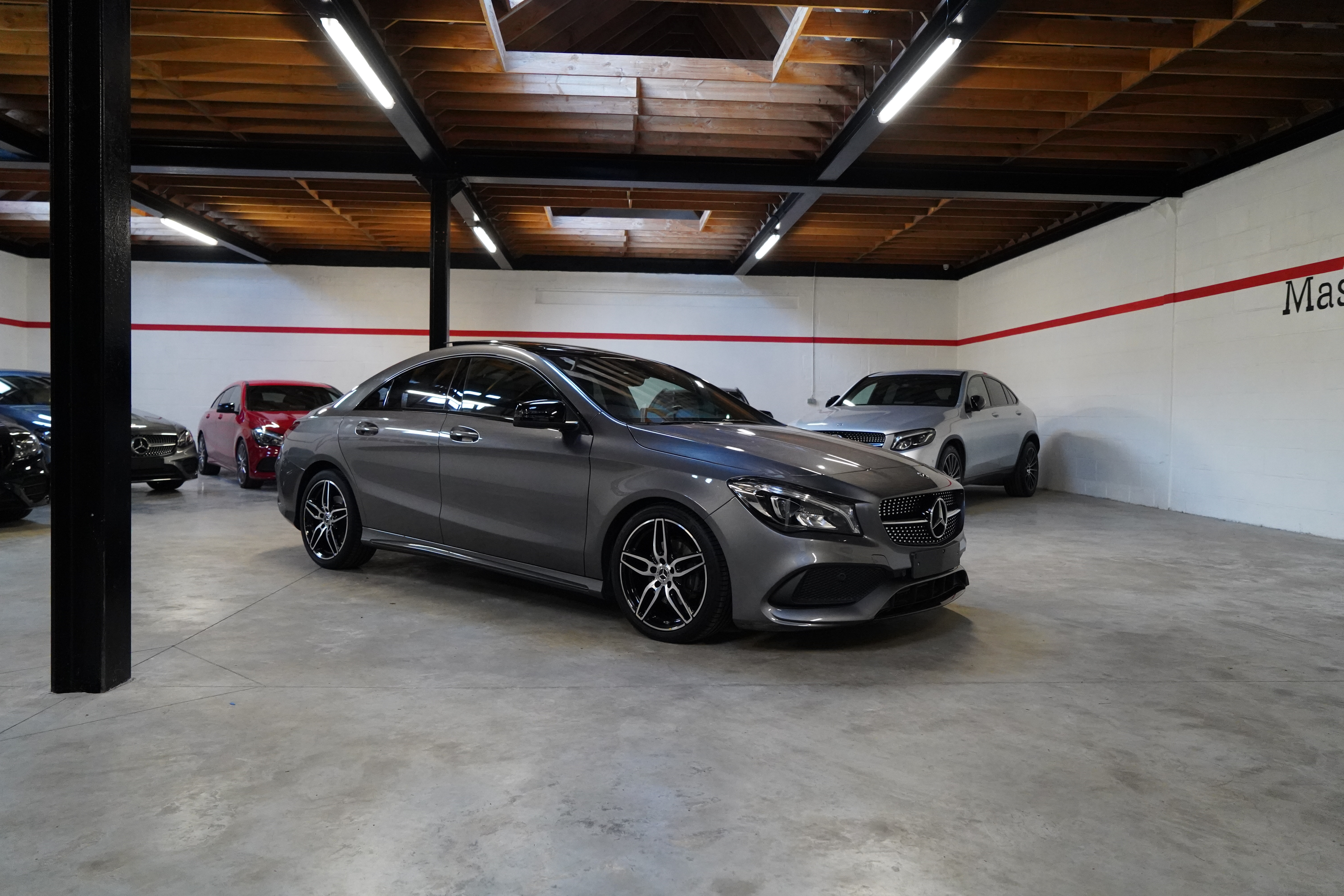 MERCEDES CLA 180 AMG-LINE