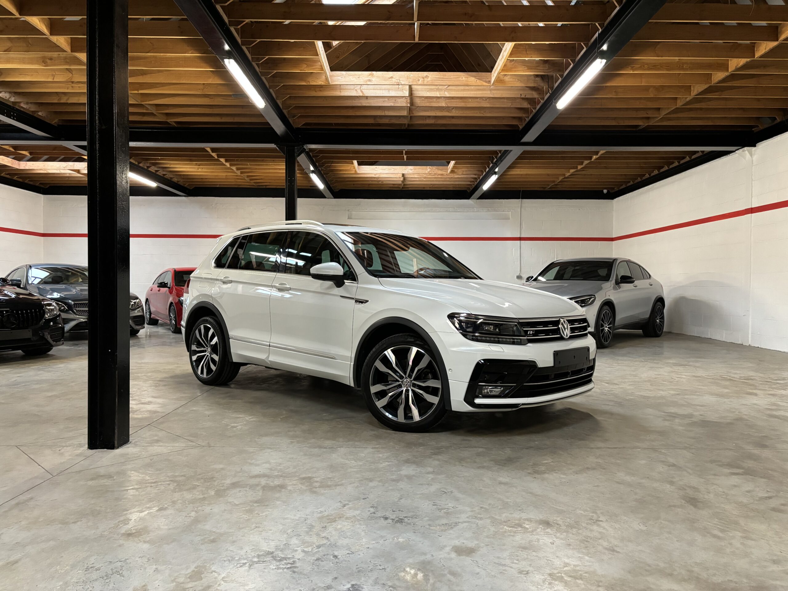 VW TIGUAN 2.0 TSI R-LINE